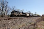 NS 1187 takes empty ethanol cars through Cove PA